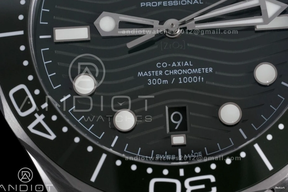 Asian V4 1:1 Green Dial Seamaster Best VSF Clone Edition Bezel Green 300M Ceramic Bracelet Super 8800 On Diver SS 1219